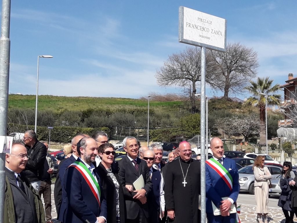 Piazza Francesco Zama, Campiglione commemora l’artefice di zuccherificio e chiesa parrocchiale