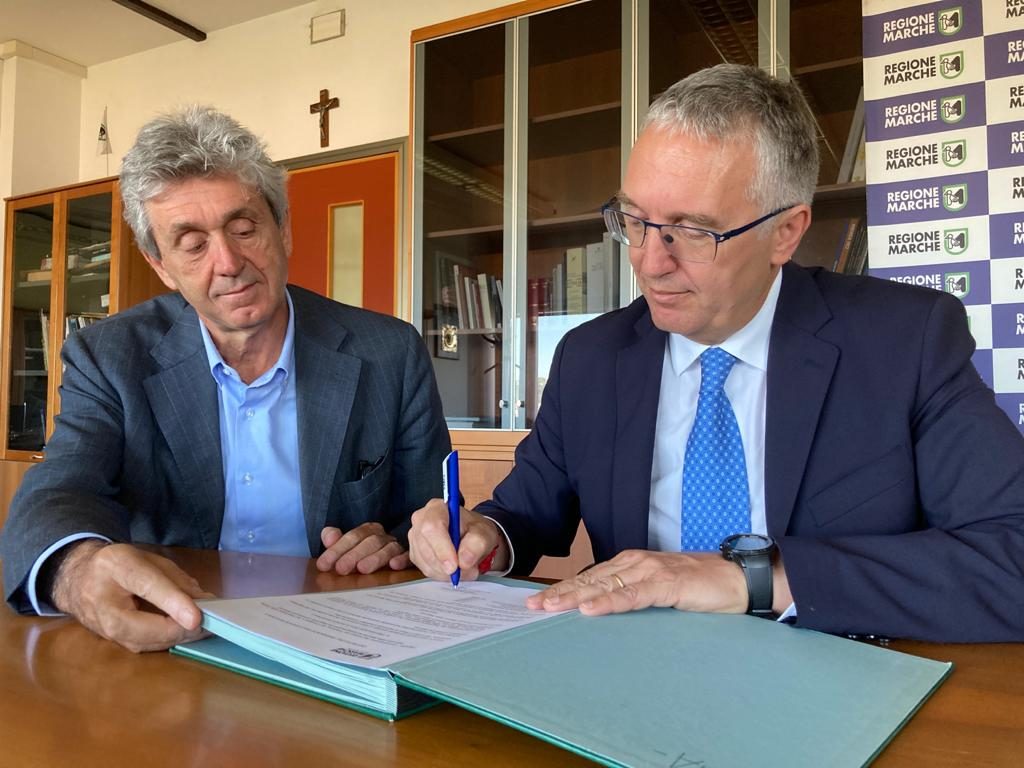 Il Presidente Ceriscioli firma decreto indizione elezioni 20 e 21 settembre