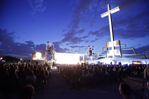 “Voi non vi rassegnerete”. Il Forum delle Famiglie sul discorso di Giovanni Paolo II alla veglia GMG 2000.