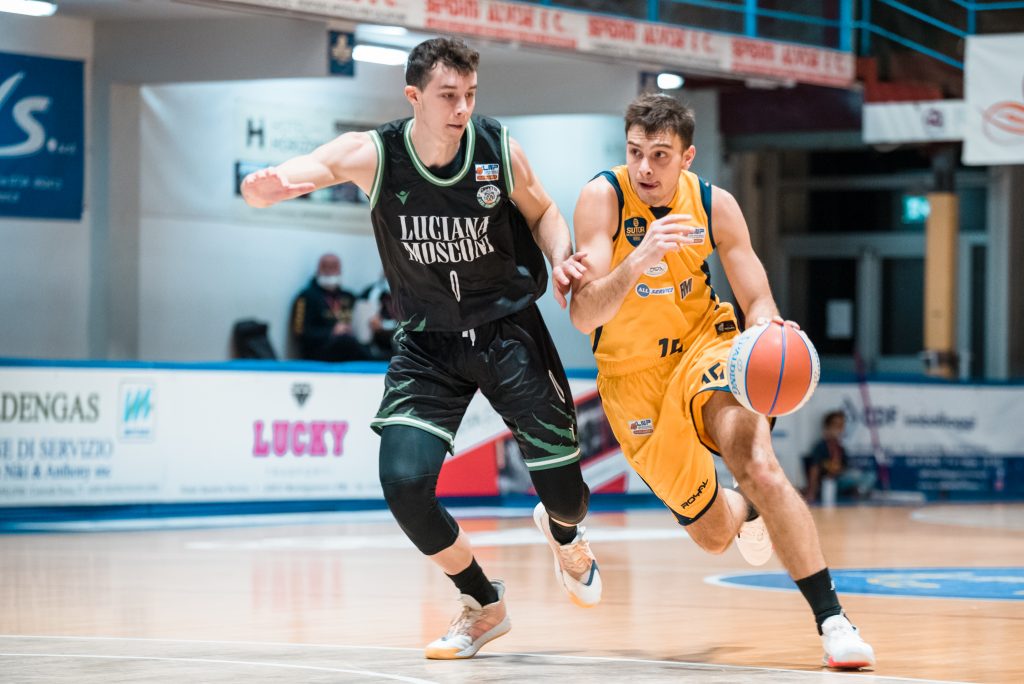 2020 12 13 Basket B, Sutor sconfitta in casa 67 a 76 per i dorici