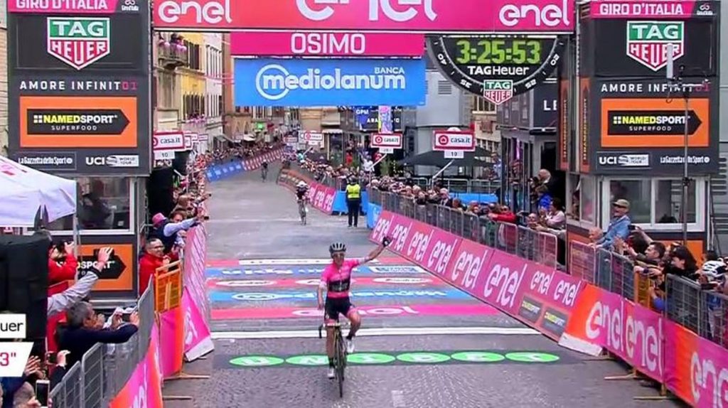 Giro d’Italia 2021, la tappa nelle Marche. Castelli: “grande risultato”