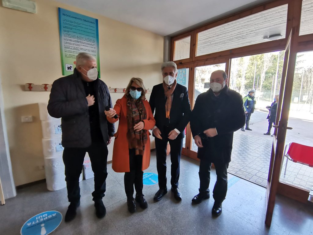 Macerata: al via la vaccinazione per gli over 80. Da lunedì attivo lo sportello InformAnziani