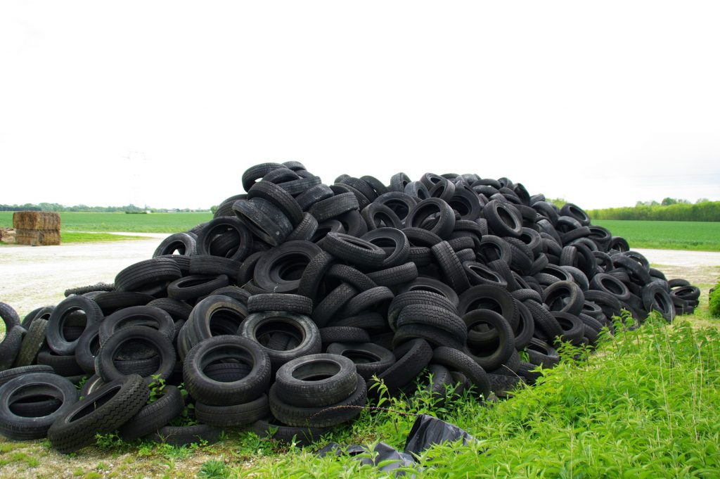 Calcinacci e pneumatici smaltiti all’Ecocentro. Ok del Comune di Fermo