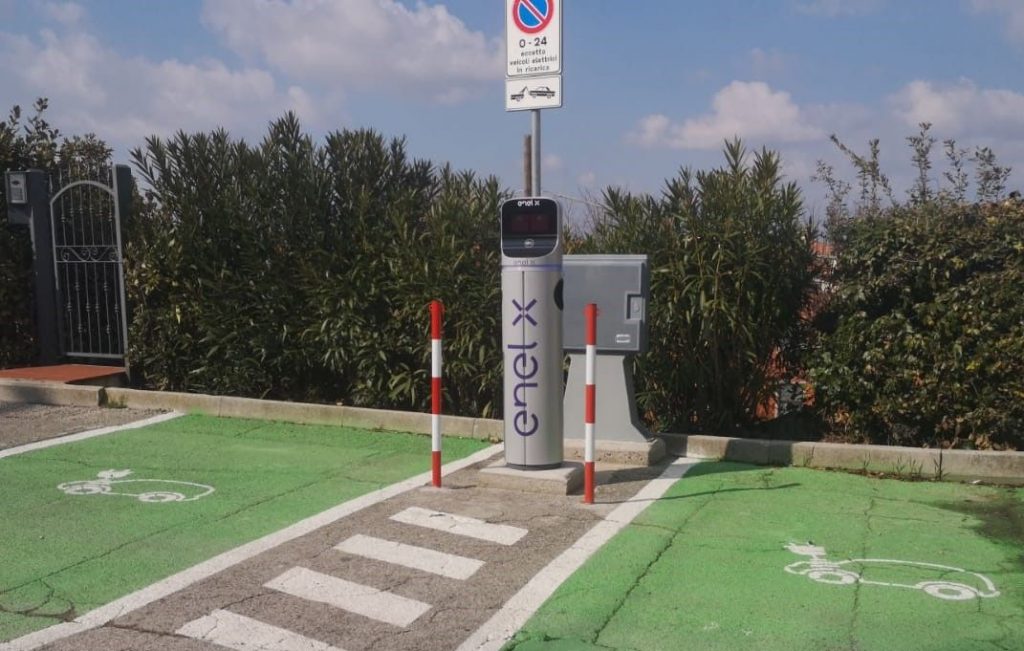 Comune di Fermo: ammesso a finanziamento per acquisto veicoli elettrici