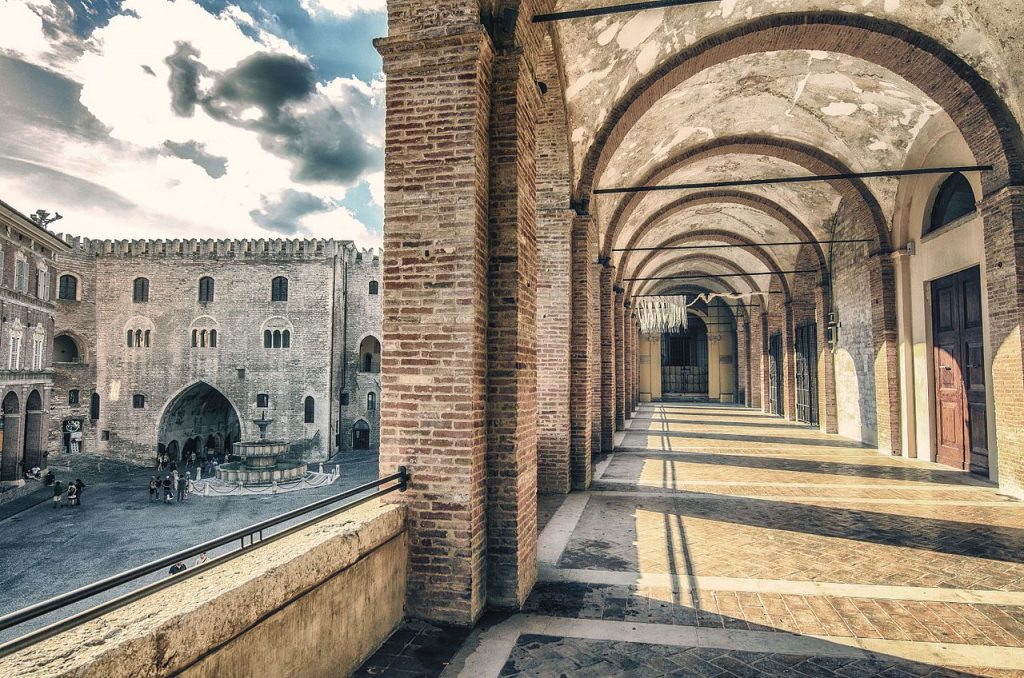 La Voce Altra, rotocalco settimanale