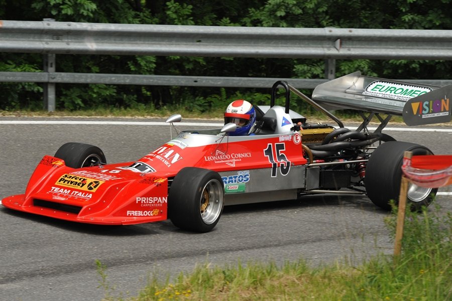 Sassotetto. Peroni fa tris e vince la cronoscalata auto storiche in diretta su Fm Tv