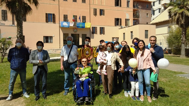 Grottammare: Vincenza Gorgoglione, 104 anni di voglia di vivere