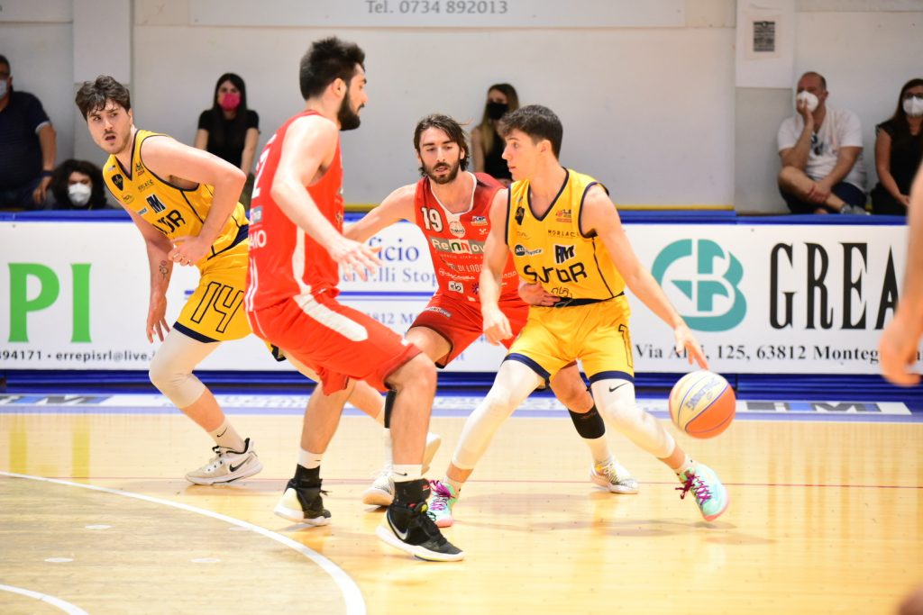 Sutor perde lo spareggio 1 a 3 a Teramo e scende in C, coah Ciarpella sul fine campionato