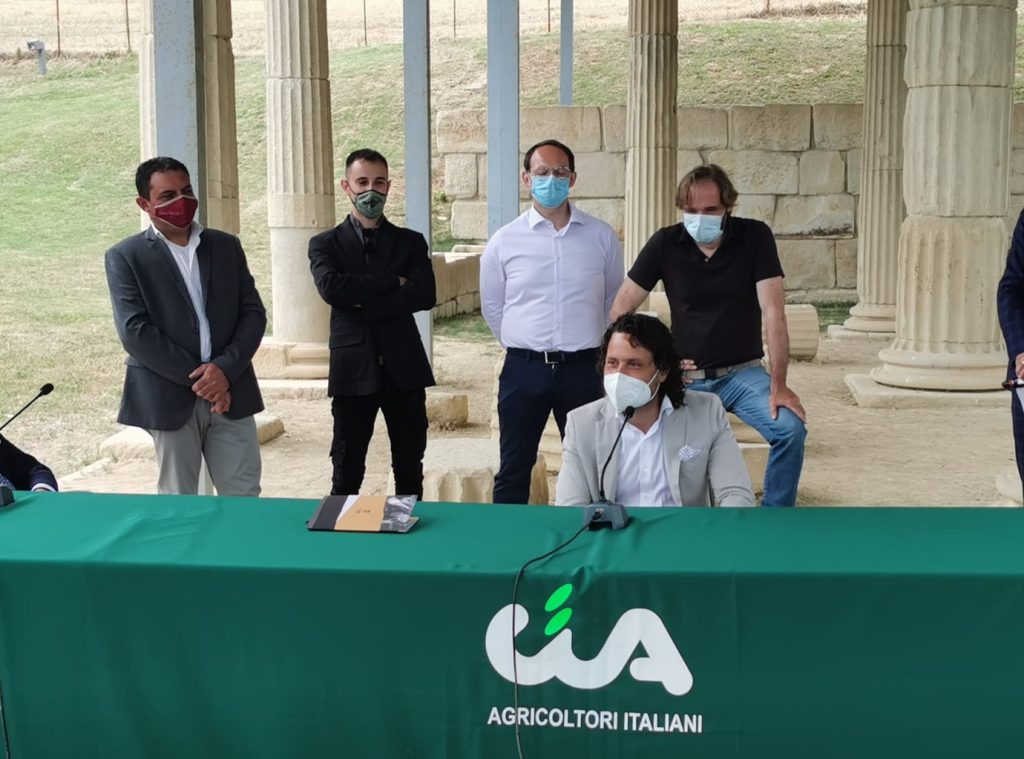 Deviango, quattro viticoltori presentano il bianco alla Cuma di Monterinaldo