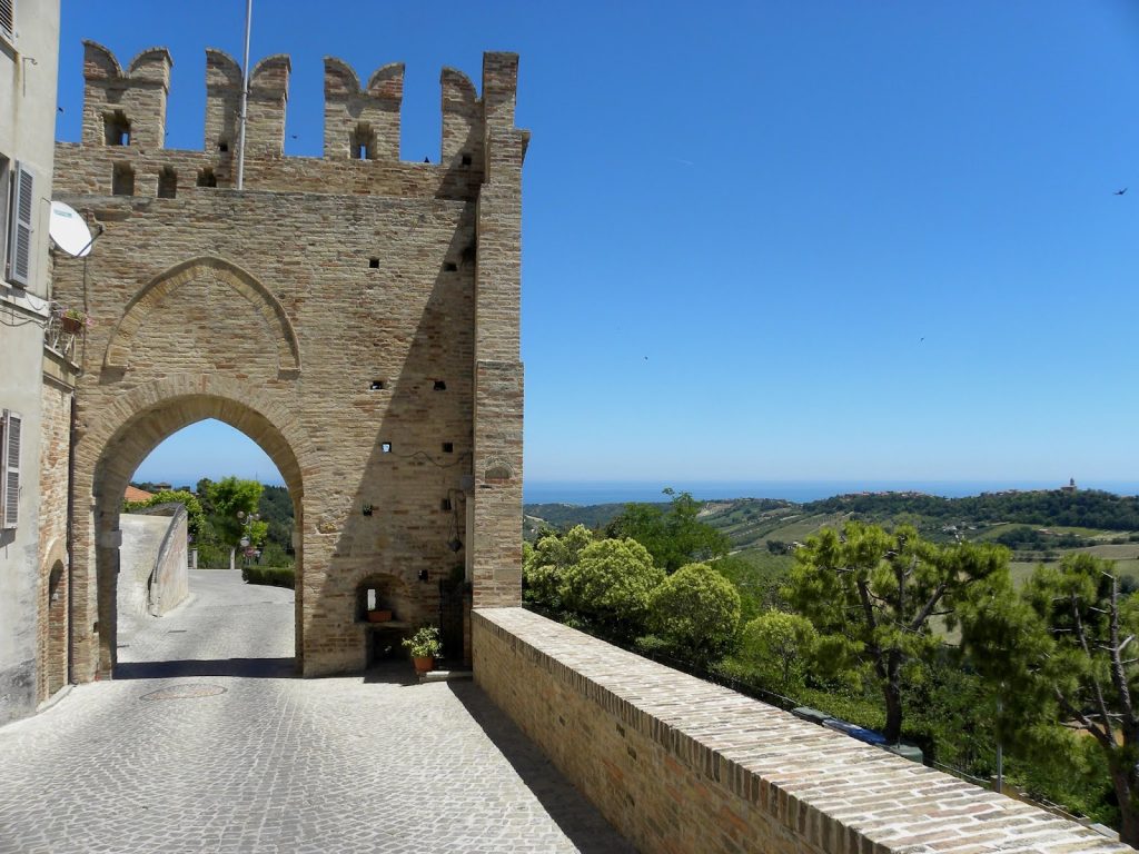 La Voce Altra, rotocalco settimanale