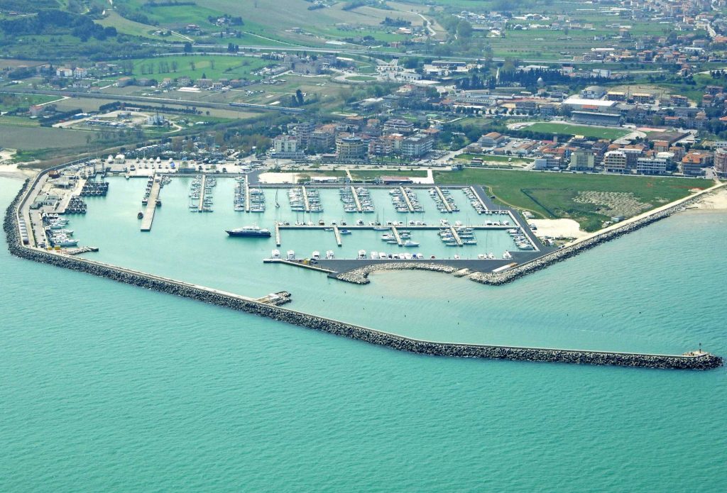 La Voce Altra, rotocalco settimanale