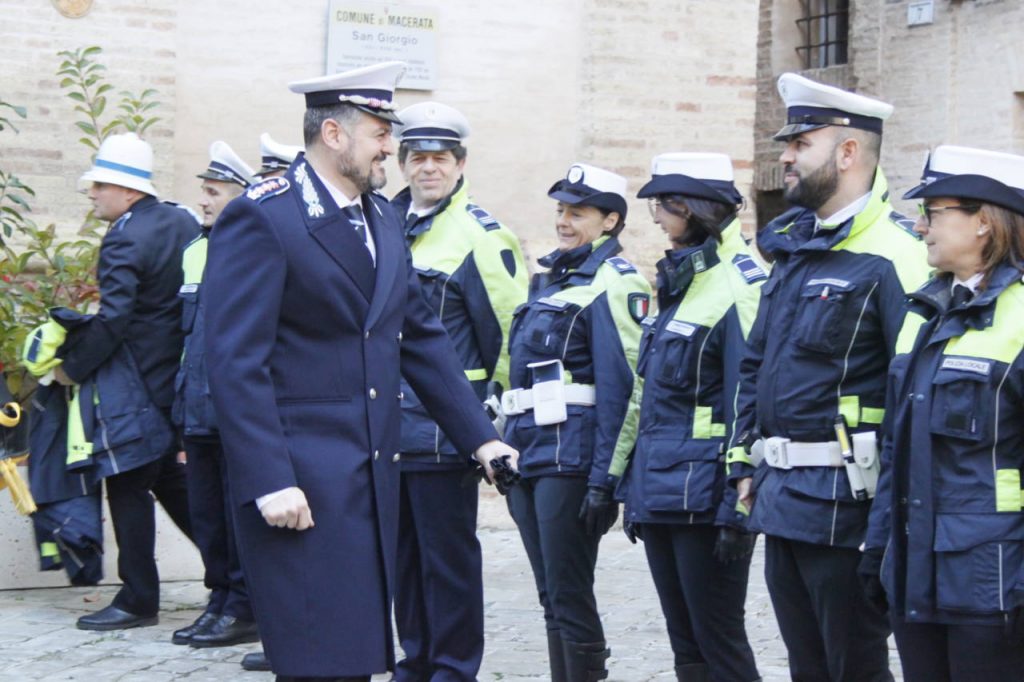 Macerata: Polizia locale, bilancio attività 2021 e consegna encomi