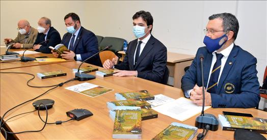 “Le Marche nel bicchiere 2022”, viaggio nella grande enoteca di nome “Marche”