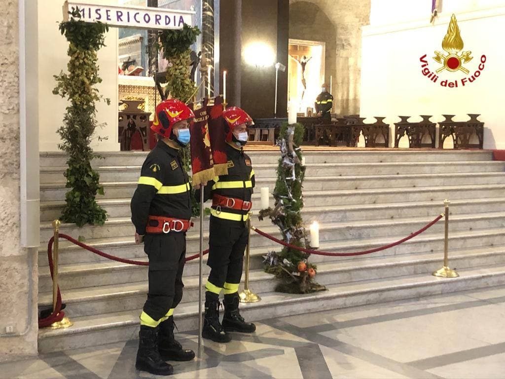Ascoli Piceno, i Vigili del fuoco festeggiano la patrona Santa Barbara