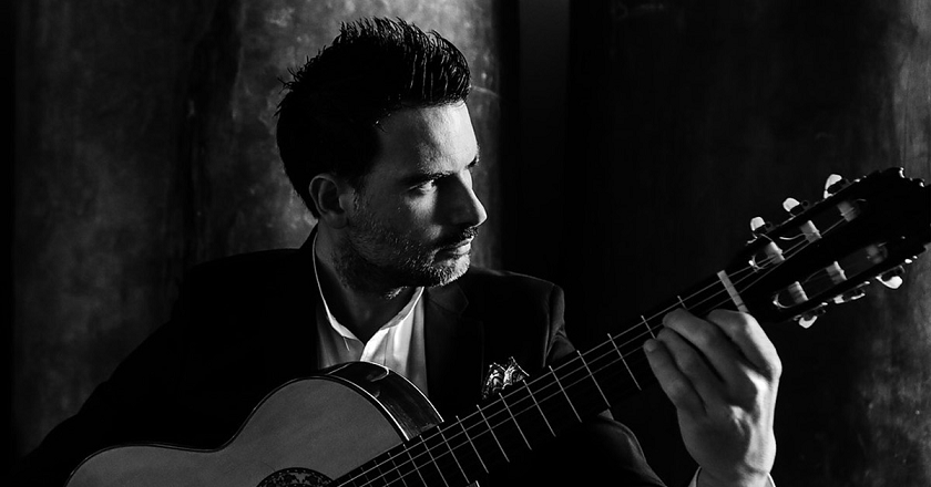 La chitarra di Carlos Pinana stasera 12 luglio a Rocca Tiepolo