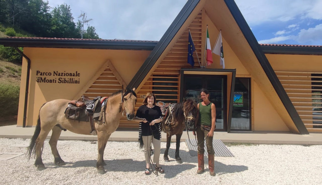 100 giorni a cavallo per 100 anni di parchi fa tappa sui Sibillini