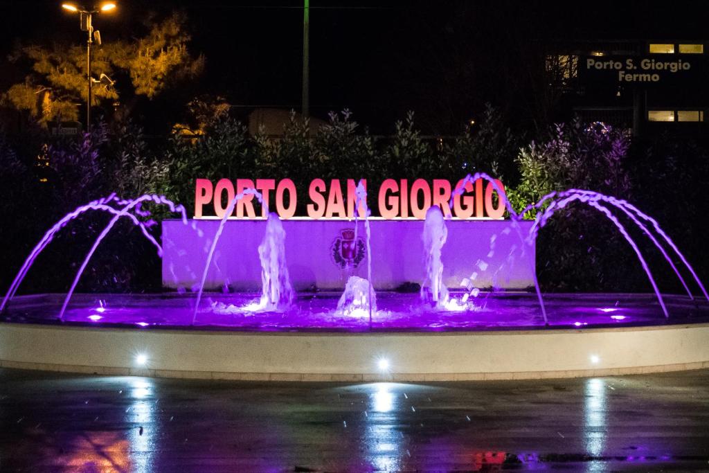 Porto San Giorgio: il Comune offre ai commercianti l’allaccio alla corrente per le luminarie in centro