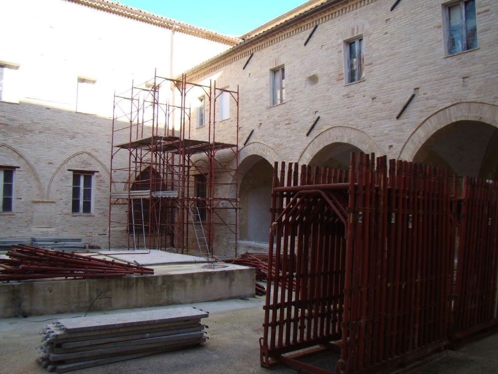 Ex conventi dei Domenicani e Francescani a Fermo, 700 mila euro per la rigenerazione urbana
