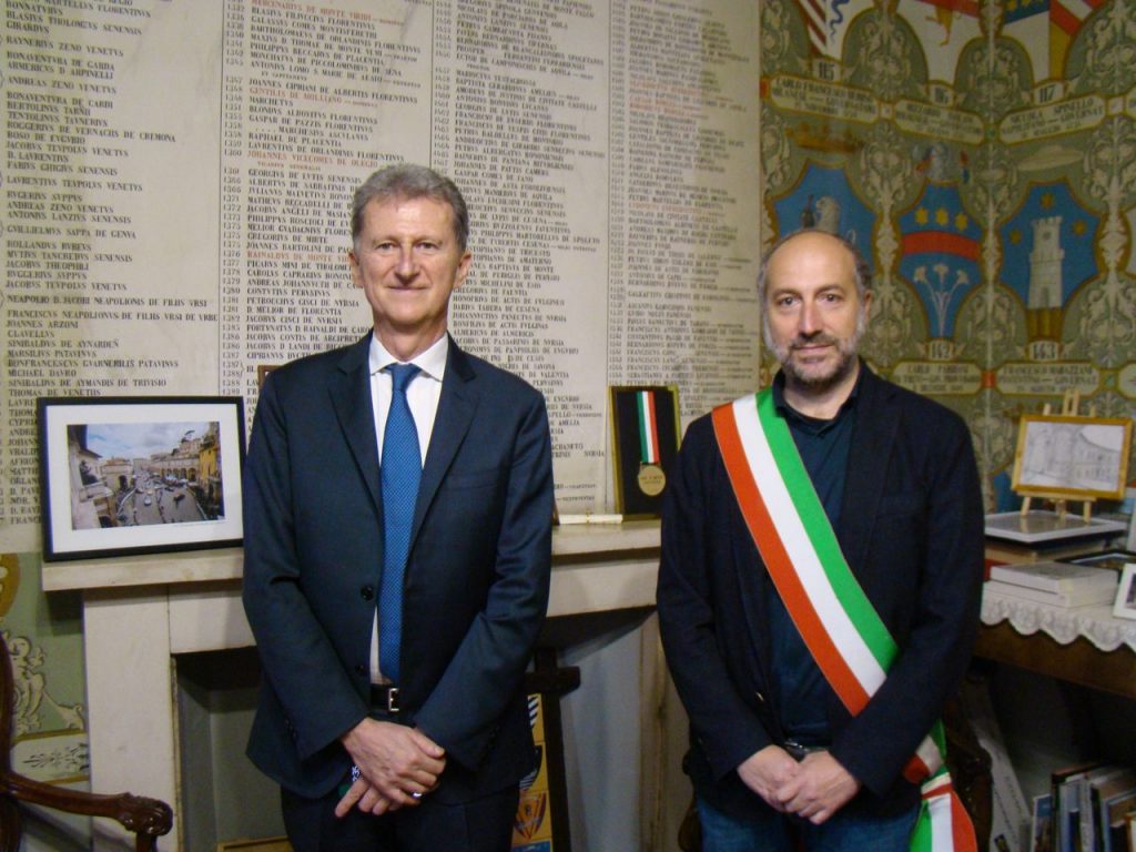 Calcinaro riceve il nuovo Prefetto di Fermo, Rocchegiani a Palazzo Comunale