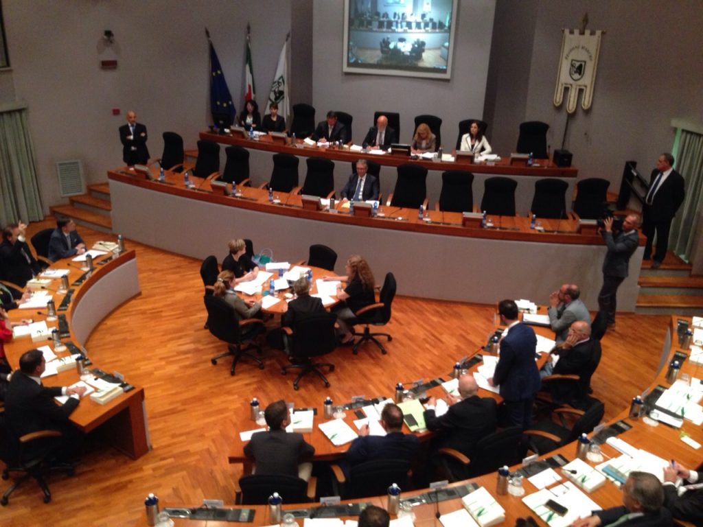 Il PD: uno ”spreco di denaro pubblico” la proposta della giunta regionale per un Sottosegretario