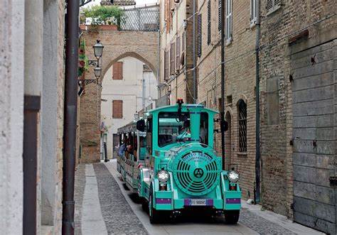 A Porto San Giorgio torna il trenino natalizio, domani la prima corsa