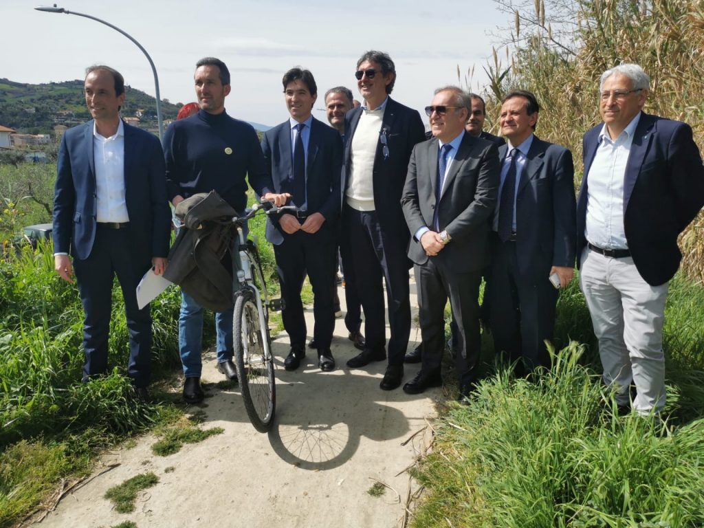 Presentato a Martinsicuro il progetto per il ponte ciclopedonale sul fiume Tronto