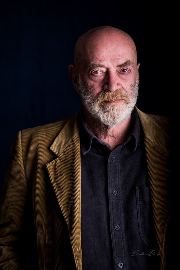 Toni Capuozzo racconta la sua carriera al teatro La Perla