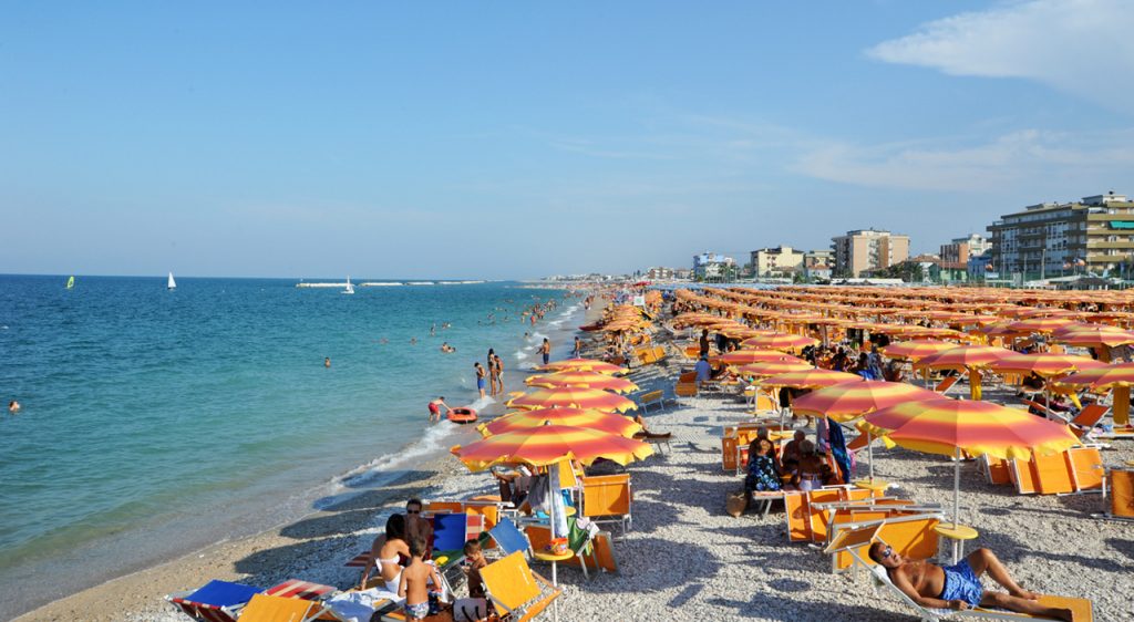 Balneari, assemblea Sib Marche: “Una legge per bilanciare i diritti dei concessionari di spiaggia”
