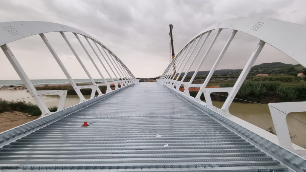 16 marzo giorno di apertura del ponte sull’Ete, in attesa di avvio lavori quello sul Chienti