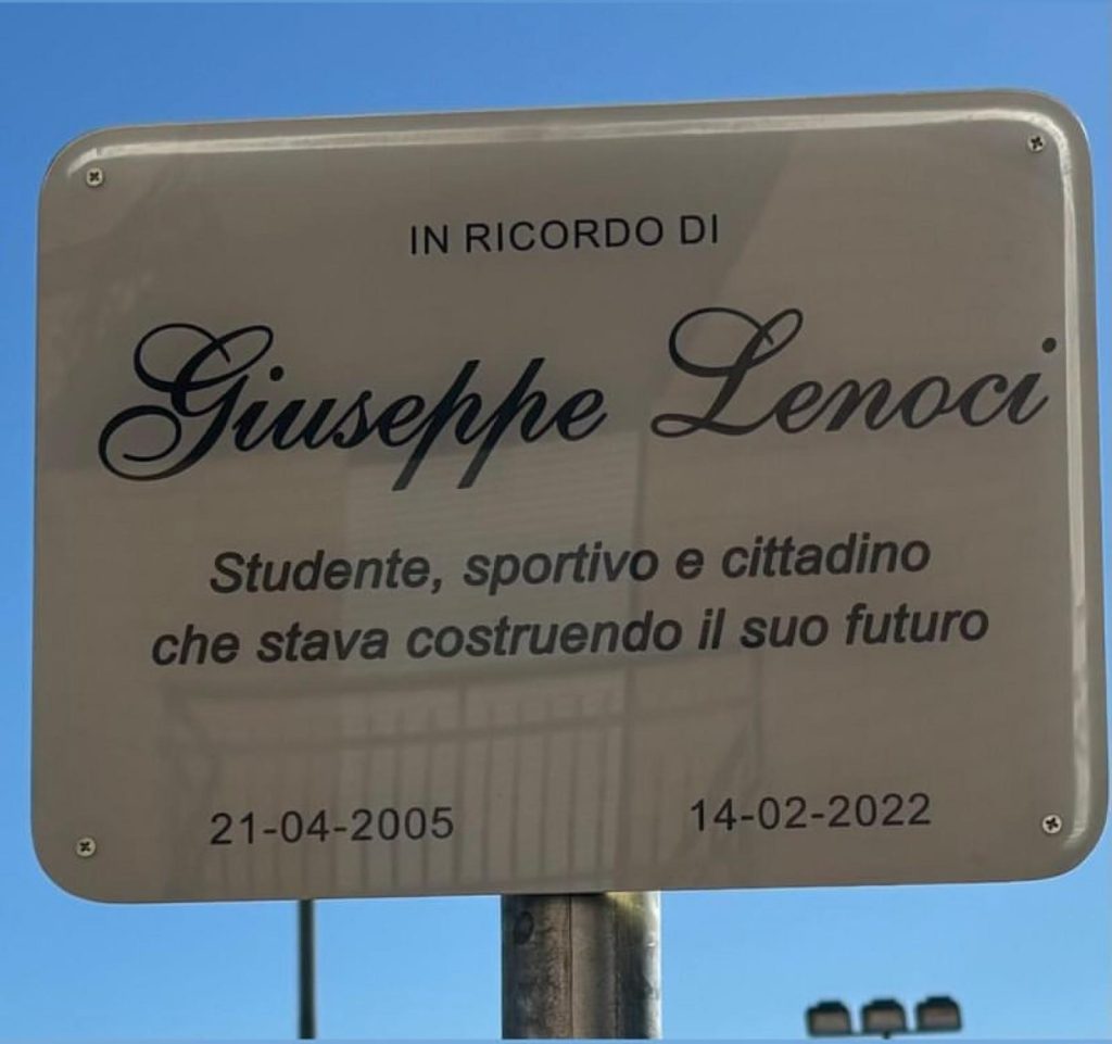 Una targa in ricordo di Giuseppe Lenoci