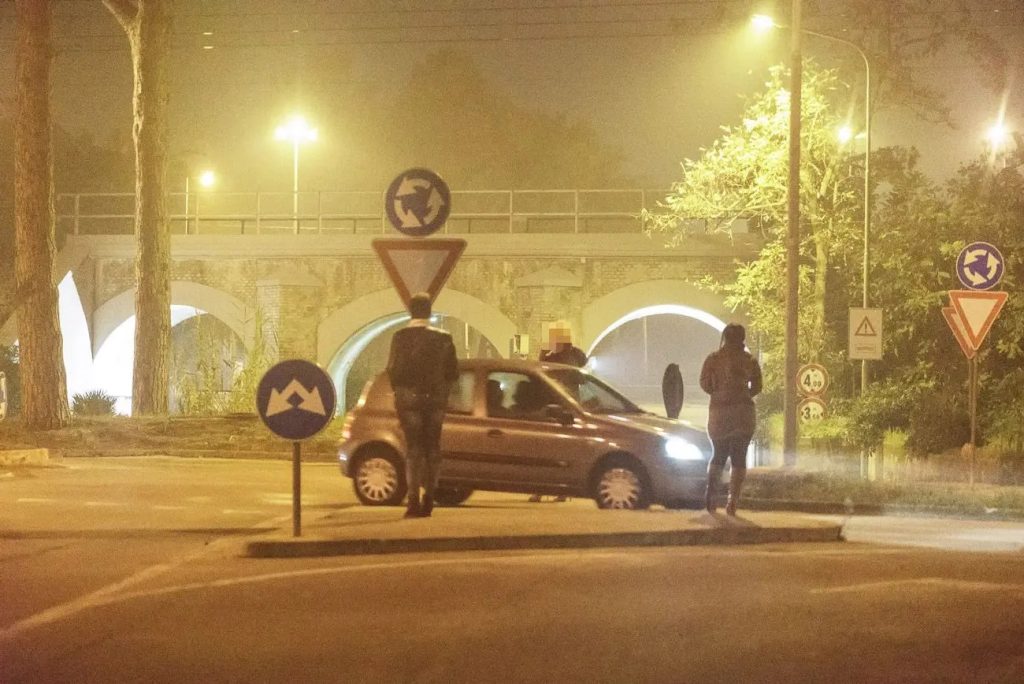 Dal viaggio in Italia al marciapiede, liberata 25enne romena a Tre Archi