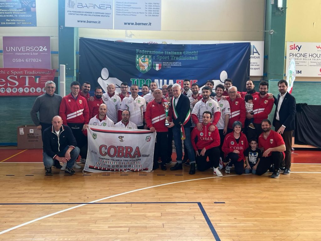 Tiro alla Fune indoor a Camaiore: i Cobra campioni italiani nella categoria 640 Kg