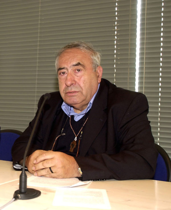 L’addio a Don Franco Monterubbianesi e il ricordo di Don Albanesi