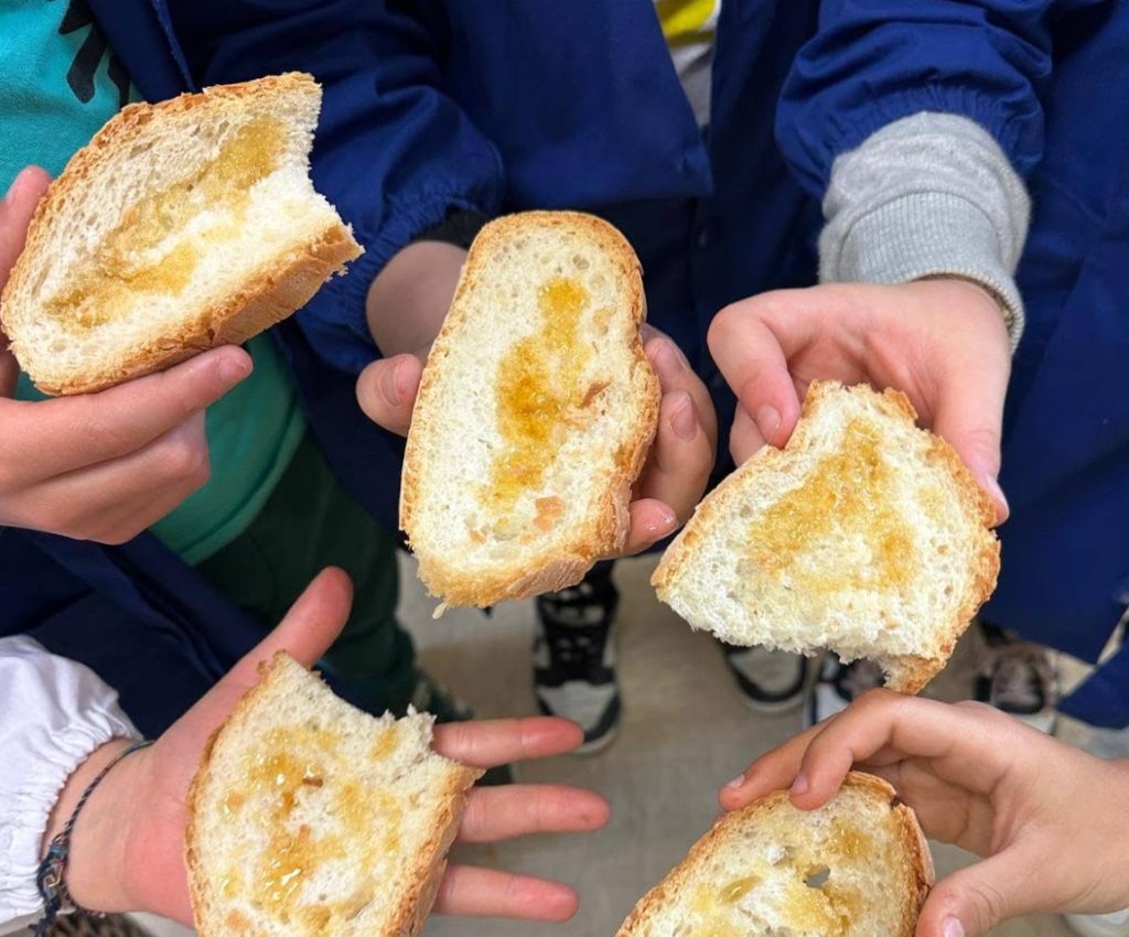 Miele a Merenda in 900 classi delle scuole primarie delle Marche