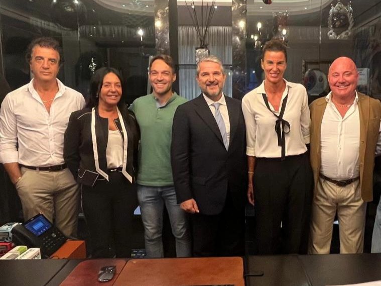 Il Viceministro Valentini in visita all’azienda elpidiense Accoppiatura Samuel