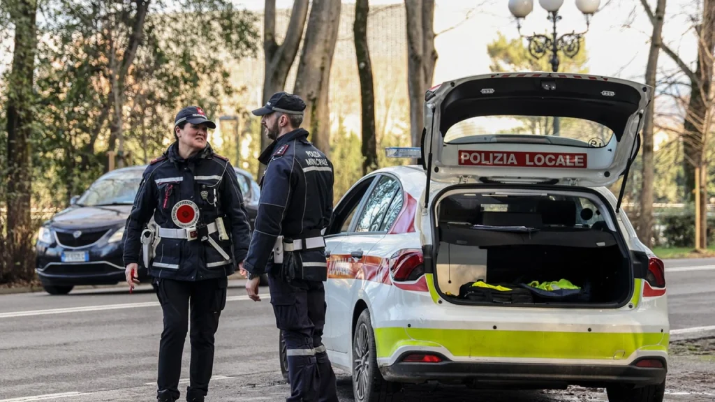 Stop alle patenti false, la polizia locale di Porto Sant’Elpidio si dota di un rilevatore