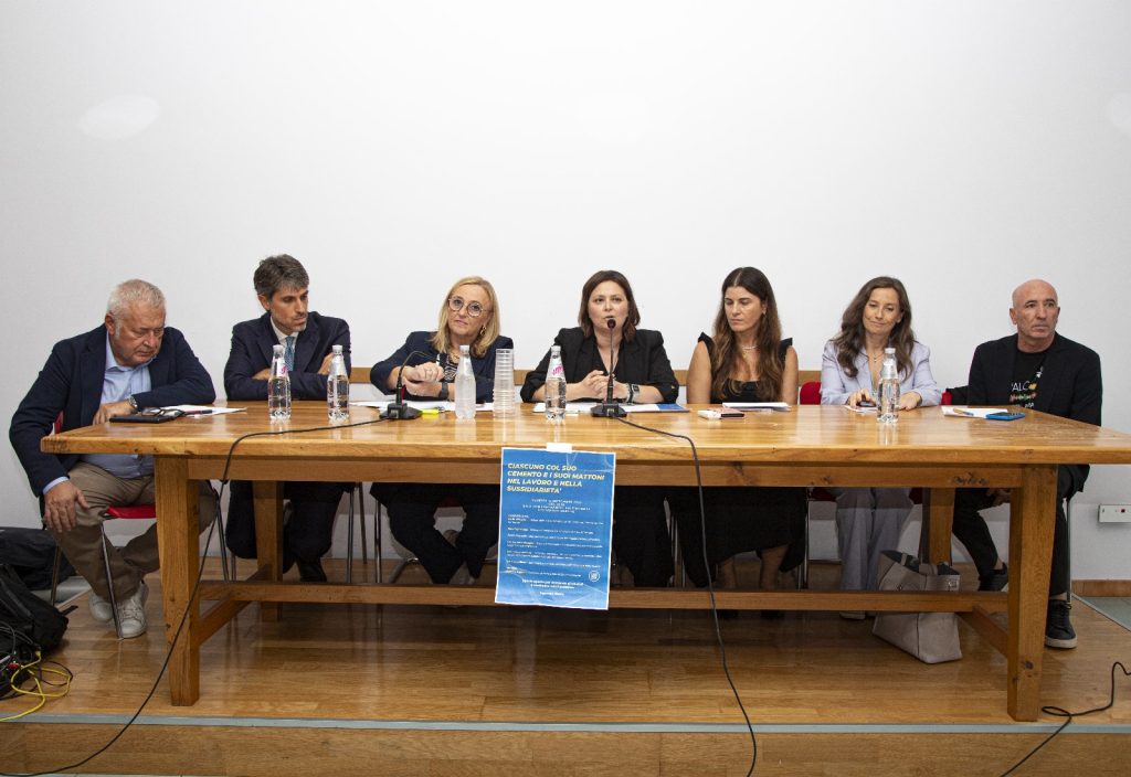 “Ciascuno col suo cemento e i suoi mattoni”, incontro sulla sussidiarietà a Civitanova