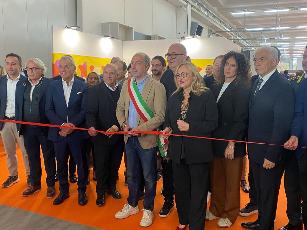 ABC Fashion: al Fermo Forum la 1^ fiera per accessori borse e calzature