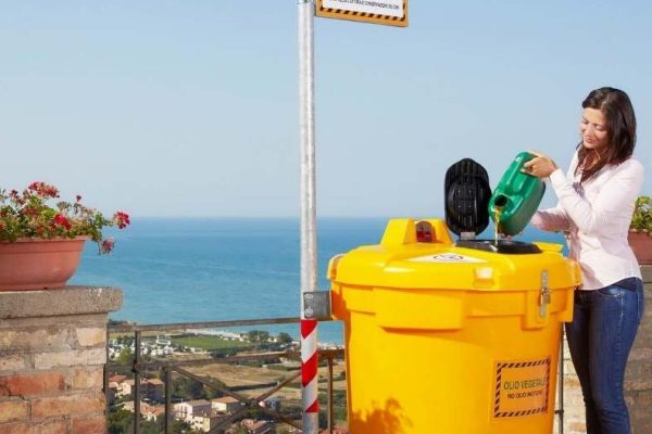 Oli vegetali esausti, l'8 novembre stand per la raccolta e gadget al piazzale Coni di Fermo