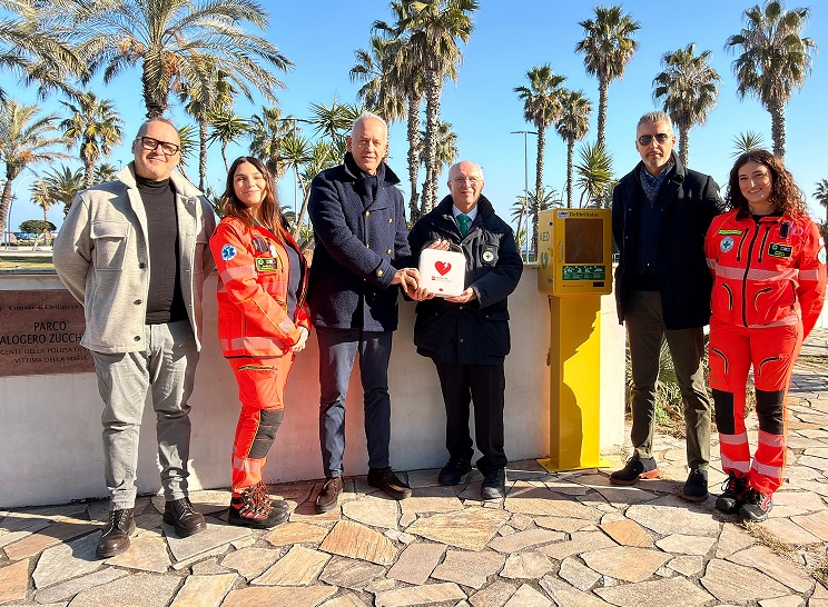 Defibrillatore al parco “Zucchetto”, donato dalla Croce Verde di Civitanova