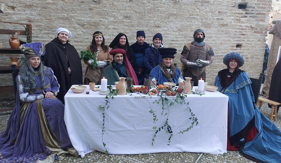 100 figuranti animano il Presepe vivente a Rocca Tiepolo. Il violinista Alessandrini atteso il 1° gennaio in piazza a Porto San Giorgio