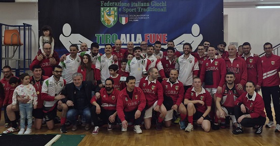 Cobra Fermo vincono il titolo italiano tiro alla fune 640 kg nella sfida casalinga coi Bellatores