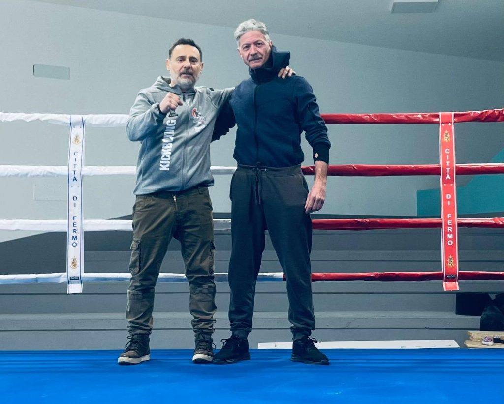 Fratellanza sul ring fra le società sportive Nike e il Tempio di Bellona