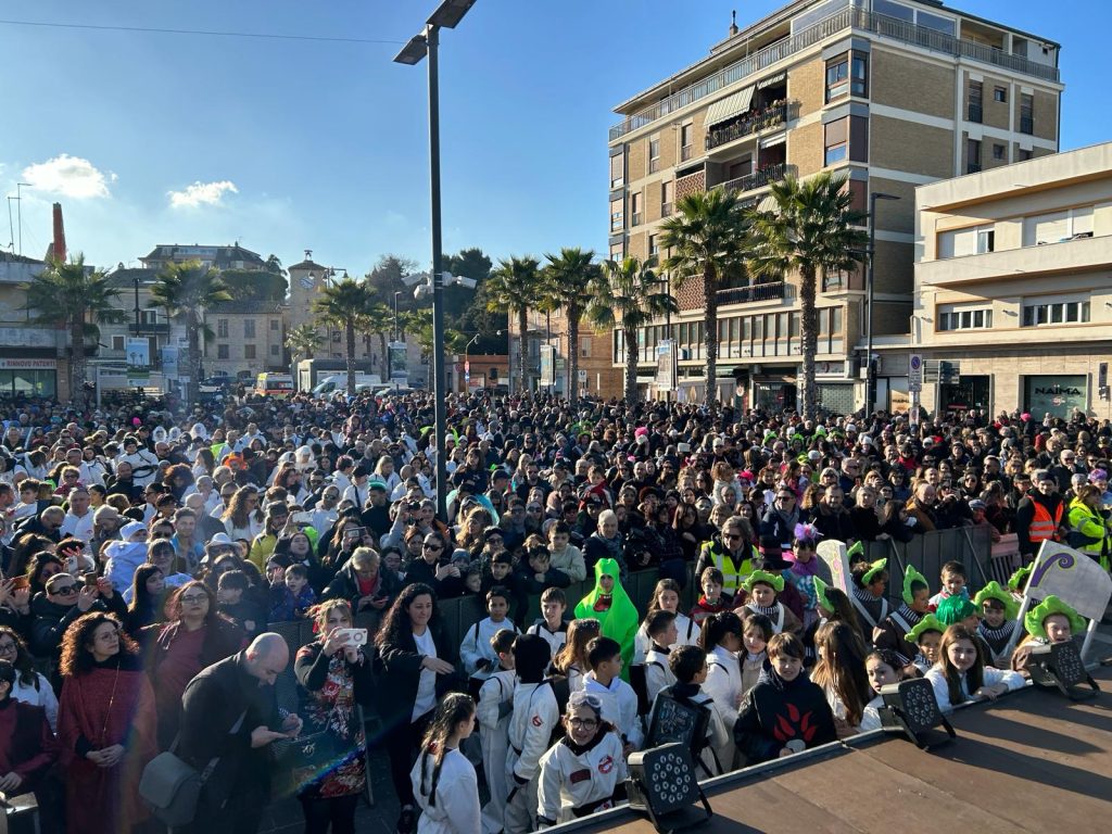 Carnevale a tema giro del mondo, corteo e festa attesi martedì grasso a Porto Sant’Elpidio