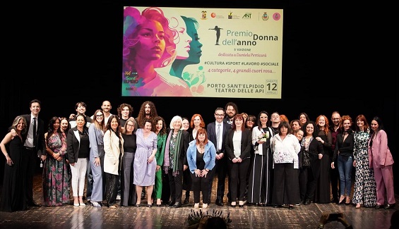 6° premio “Donna dell’anno” al Teatro delle Api nel segno di Francesca Offideani