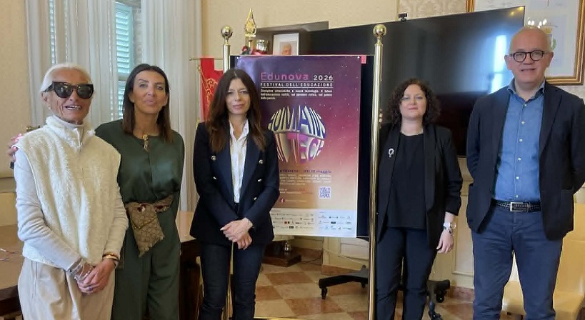Edunova, festival dell’educazione apre a Civitanova Alta con Giobbe Covatta