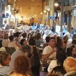 Torna in estate l'area pedonale notturna di via Gentili a Porto San Giorgio