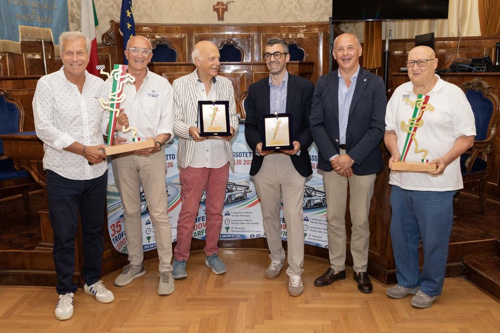 35° Trofeo Scarfiotti, al via la corsa automobilistica in salita Sarnano-Sassotetto
