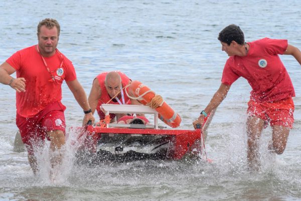 Sicurezza e salvataggio in mare, simulazione alla Lega Navale di Porto San Giorgio