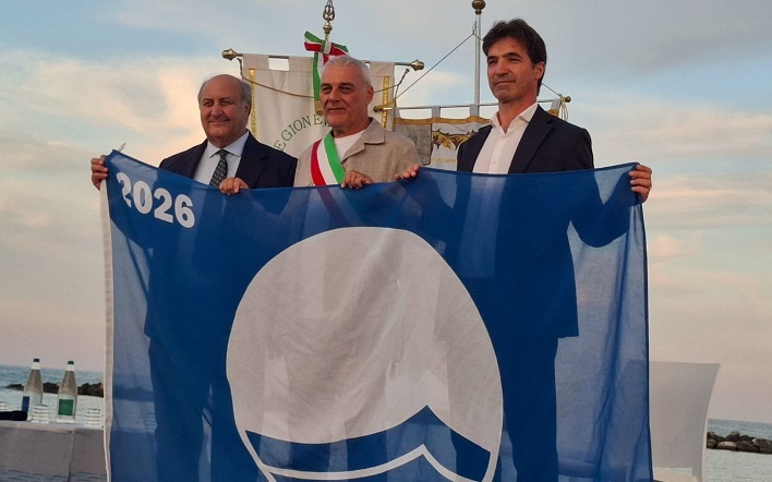 Anche Fermo fra le 20 Bandiere Blu delle Marche. Gallucci: “valore aggiunto per i nostri operatori turistici”